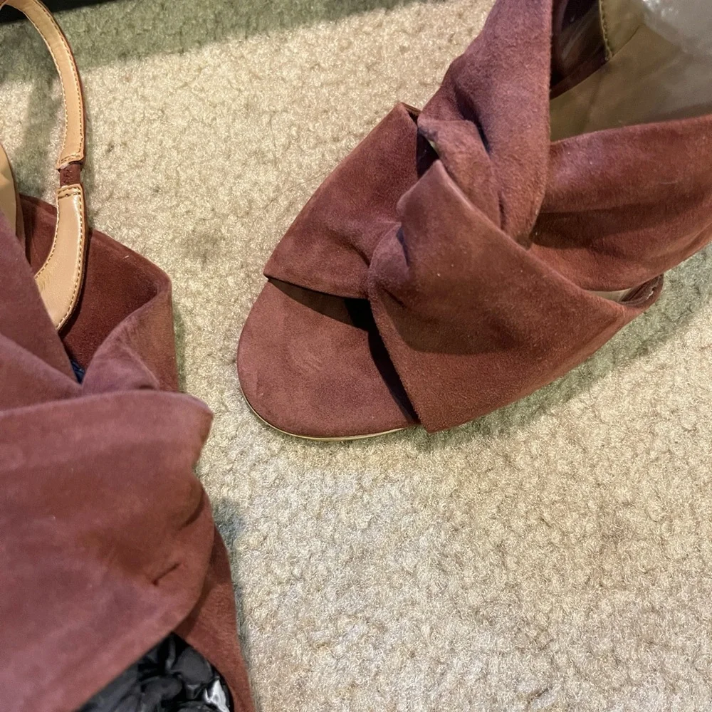 Banana republic suede heel